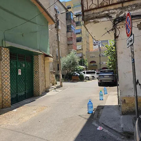 Saint Varvara Appartement Tirana